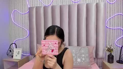 Alejandra  online show from December 19, 2025, 12:01 pm