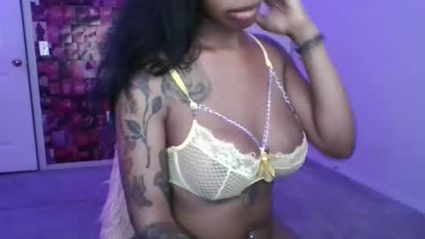 Snapshot of samanthaporsha chatting on March 6, 2025, 12:54 am samanthaporsha online show from March 6, 2025, 12:54 am