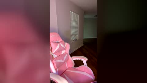 Snapshot of samanthaporsha chatting on April 26, 2026, 12:47 pm samanthaporsha online show from April 26, 2026, 12:47 pm