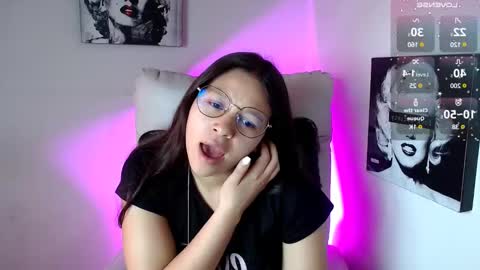 Snapshot of samantharoldan chatting on March 11, 2025, 1:01 pm Samantha online show from March 11, 2025, 1:01 pm