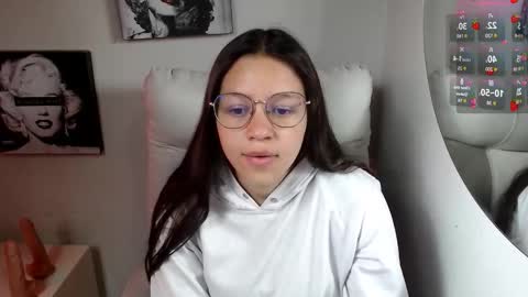 Samantha online show from November 12, 2025, 2:39 pm