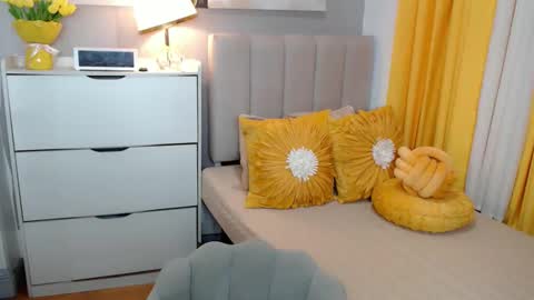 Snapshot of samanthasaintz chatting on March 11, 2026, 5:02 am Sam online show from March 11, 2026, 5:02 am