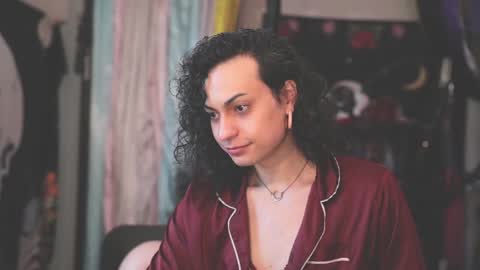 Samantha SayTen online show from October 9, 2025, 5:33 pm