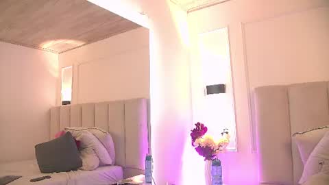 Samantha Vega online show from July 21, 2026, 7:49 pm