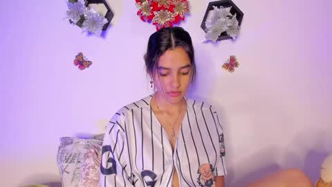 Samara is my name a pleasure delighted that you are here leave your thumb up it is important to me online show from January 11, 2025, 4:38 am