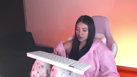 Sammy  online show from December 12, 2024, 8:47 am