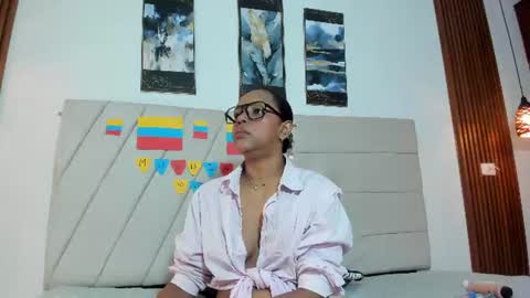 Snapshot of samaraa_smith1 chatting on July 4, 2026, 12:44 pm samaraa_smith1 online show from July 4, 2026, 12:44 pm