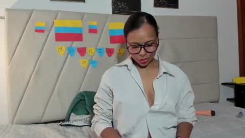 Snapshot of samaraa_smith1 chatting on July 16, 2026, 12:11 pm samaraa_smith1 online show from July 16, 2026, 12:11 pm