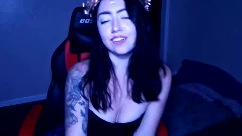 Snapshot of samaranoir chatting on October 15, 2025, 2:22 am Samara Noir online show from October 15, 2025, 2:22 am