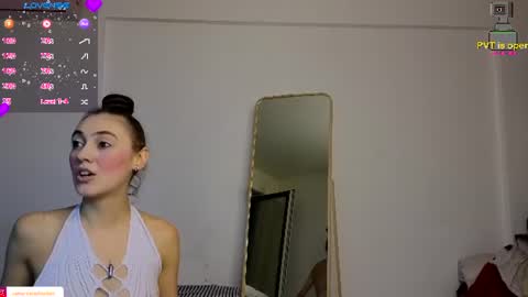 Nadia online show from July 1, 2026, 10:53 pm