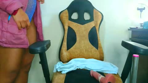 samary thomas online show from November 21, 2025, 1:26 am