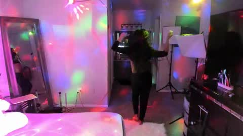 Yaya online show from January 20, 2025, 11:54 pm