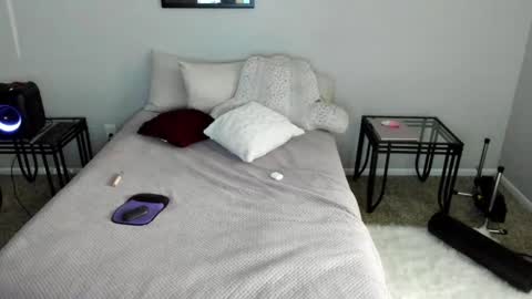 Yaya online show from February 22, 2025, 4:07 am