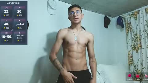 Snapshot of samfox_ chatting on April 26, 2026, 12:03 pm SAM online show from April 26, 2026, 12:03 pm