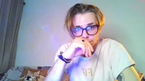 Fansly -       Top4fans   online show from May 15, 2026, 1:51 pm