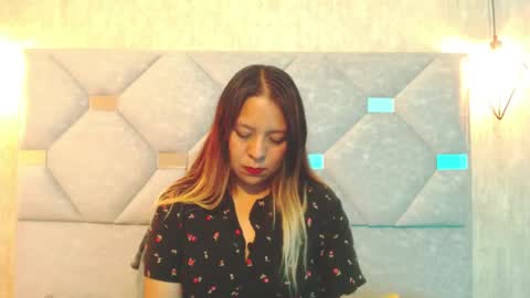 Snapshot of sami_1_8 chatting on June 1, 2026, 7:37 pm Samy online show from June 1, 2026, 7:37 pm