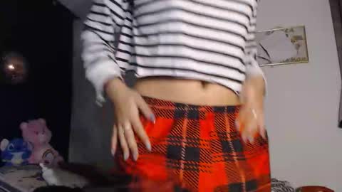 Tami  Gael online show from November 3, 2025, 1:40 am