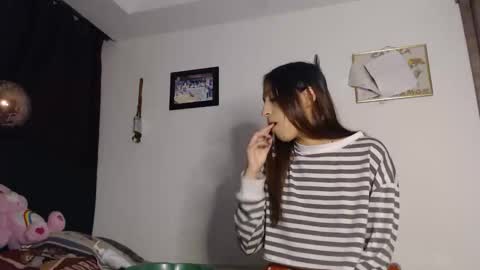 Tami  Gael online show from November 26, 2025, 1:50 am