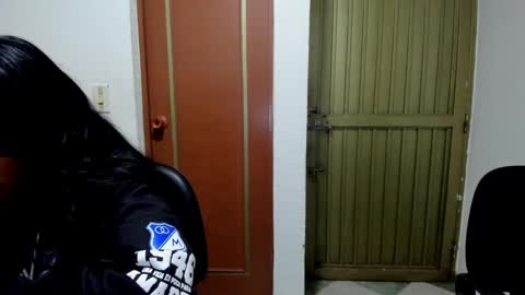 Snapshot of sami_cutte chatting on January 14, 2025, 4:40 pm sami_cutte online show from January 14, 2025, 4:40 pm