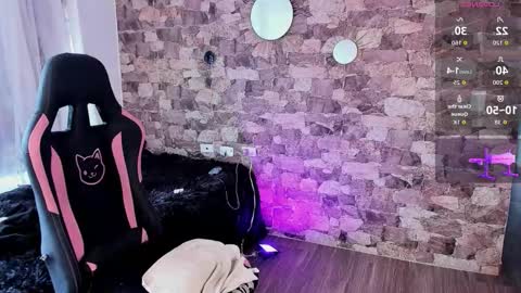 samiacooper25 online show from February 19, 2026, 9:11 pm