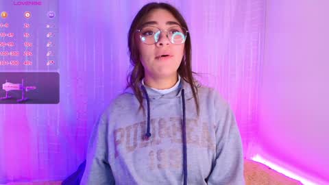 Snapshot of samii_evans chatting on January 30, 2025, 8:11 am samii evans  online show from January 30, 2025, 8:11 am