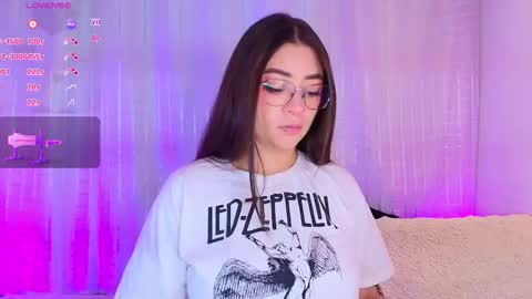 Snapshot of samii_evans chatting on March 9, 2025, 2:50 am samii evans  online show from March 9, 2025, 2:50 am