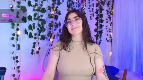 Snapshot of samii_evans chatting on October 24, 2025, 3:03 am samii evans  online show from October 24, 2025, 3:03 am