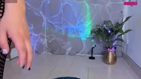 Snapshot of samii_monroe chatting on October 16, 2025, 2:51 pm Sam online show from October 16, 2025, 2:51 pm