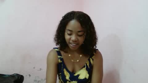 Snapshot of samina2255 chatting on November 5, 2025, 6:02 am samina2255 online show from November 5, 2025, 6:02 am