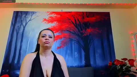 Snapshot of samiraevans chatting on March 7, 2025, 9:06 pm     online show from March 7, 2025, 9:06 pm