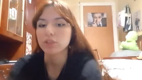 Snapshot of samiravilmont chatting on November 3, 2025, 3:46 pm Mira online show from November 3, 2025, 3:46 pm