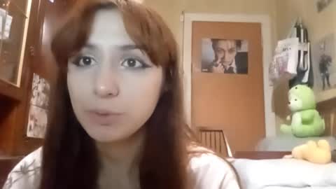 Snapshot of samiravilmont chatting on November 5, 2025, 4:40 pm Mira online show from November 5, 2025, 4:40 pm