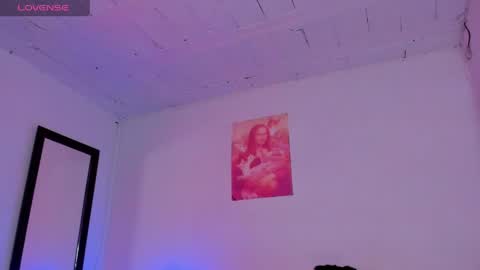 sammy_greyy1 online show from May 13, 2026, 3:26 am