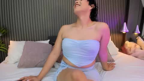 Axel online show from February 12, 2026, 8:37 pm