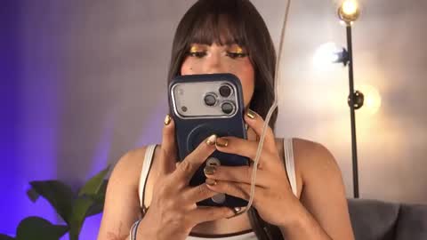 sammycutee online show from May 15, 2026, 5:36 am
