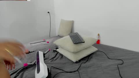  Sammy White  online show from December 19, 2024, 8:02 pm