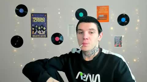 samon_lift online show from February 4, 2026, 7:42 pm