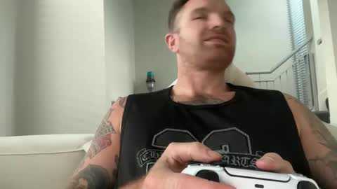 Snapshot of samrainesbaby chatting on January 9, 2025, 7:10 am HornyAsFuck online show from January 9, 2025, 7:10 am