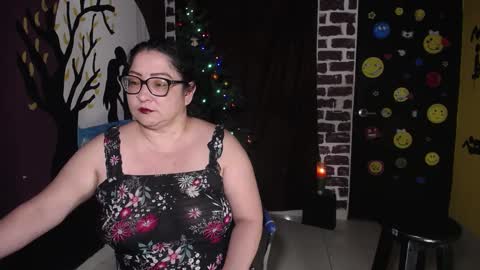 adriana online show from December 17, 2024, 1:38 pm