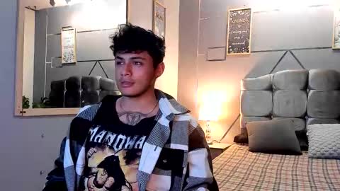 Snapshot of samu_lara chatting on September 27, 2025, 12:32 pm samu_lara online show from September 27, 2025, 12:32 pm