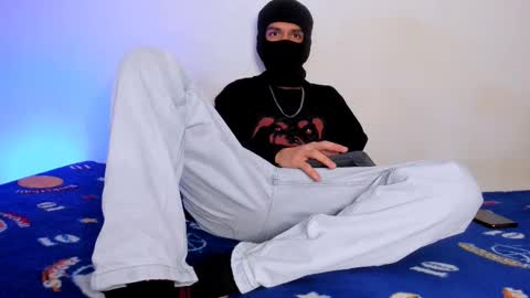   online show from September 27, 2025, 9:36 am