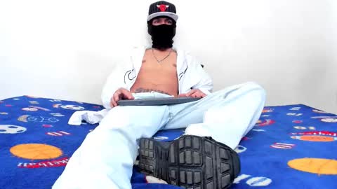 Snapshot of samuel_suarez chatting on March 5, 2026, 5:31 pm online show from March 5, 2026, 5:31 pm