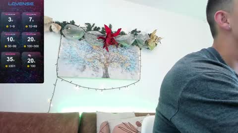 Snapshot of samuel_up chatting on January 6, 2025, 7:35 pm Samuel online show from January 6, 2025, 7:35 pm
