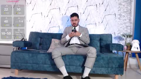 Snapshot of samuelcoopper chatting on September 28, 2025, 12:32 pm  Samuel Coopper  online show from September 28, 2025, 12:32 pm