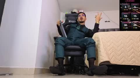  Samuel Coopper  online show from March 31, 2026, 8:42 pm