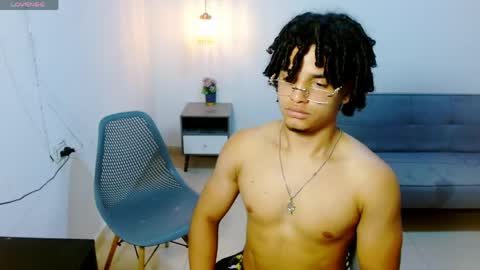 Snapshot of samxx_muscle chatting on May 20, 2026, 10:21 am samxx_muscle online show from May 20, 2026, 10:21 am