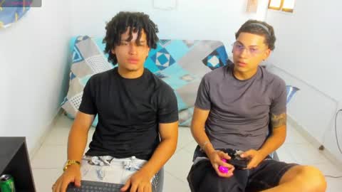 samxx_muscle online show from July 17, 2026, 4:23 pm