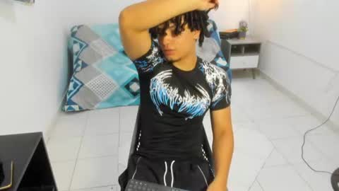 samxx_muscle online show from July 20, 2026, 1:46 pm