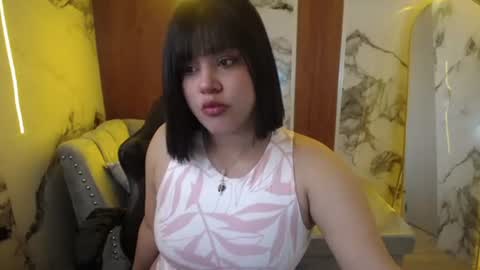 Snapshot of samy_collen_v chatting on June 22, 2026, 12:46 pm Samy online show from June 22, 2026, 12:46 pm