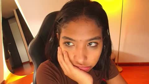 Hello I am absent due to a family calamity I will return soon-hola estoy ausente por un problema familiar volvere pronto. online show from January 9, 2026, 10:22 pm